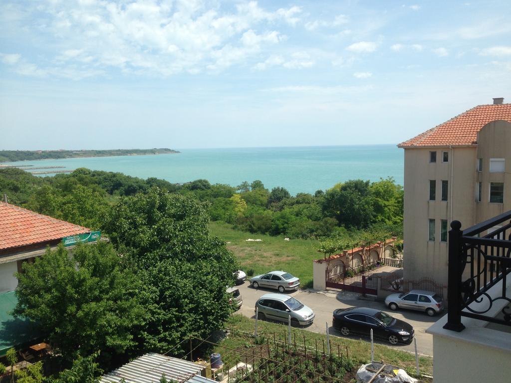 Apartment Morskoi Gnom Burgas Exterior photo